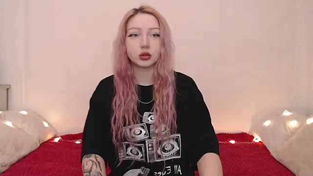 Emily hardcore online show from 24, 4, 2026