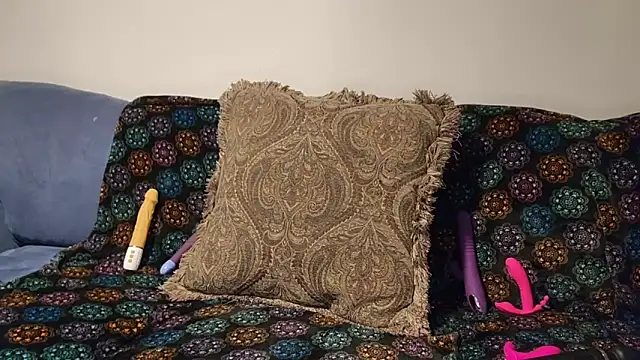 samone9 online show from 7, 10, 2025