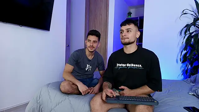 Aron-santoro online show from 23, 4, 2026