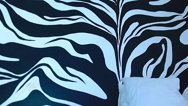 lilith luv online show from 12, 1, 2025