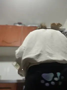 Mila Morgan online show from 4, 3, 2025