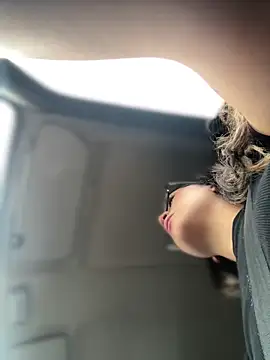 Mila Morgan online show from 3, 2, 2026