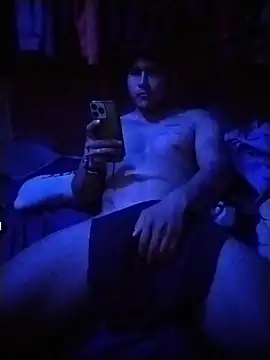 Woofer dick online show from 24, 3, 2026