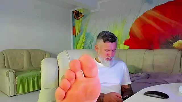 Snapshot of BlowMyXXL chatting on 5, 1, 2026 BlowMyXXL online show from 5, 1, 2026