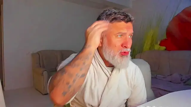 Snapshot of BlowMyXXL chatting on 7, 1, 2026 BlowMyXXL online show from 7, 1, 2026