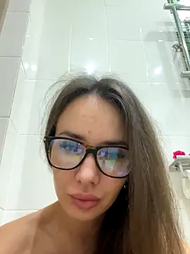 TeenieM online show from 3, 12, 2025