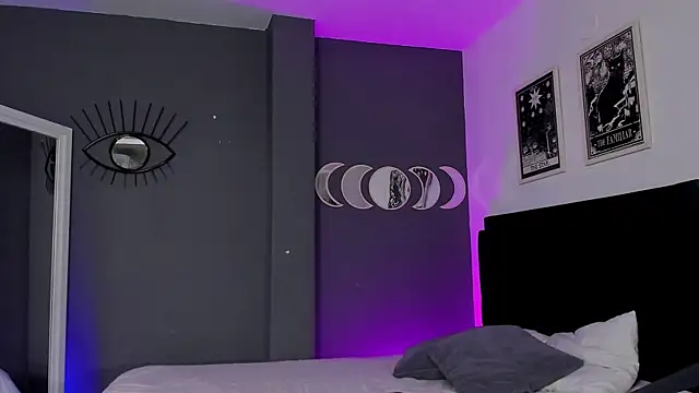 Raven Witch  online show from 9, 3, 2025