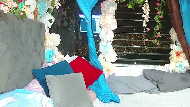 Karly coffe online show from 12, 2, 2026