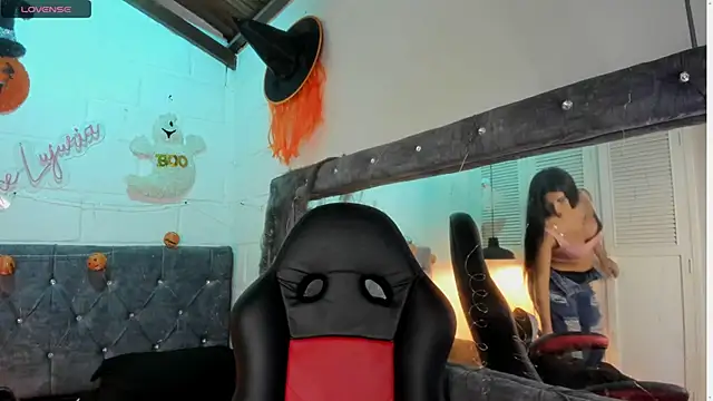 sarajhonson dl online show from 16, 10, 2025