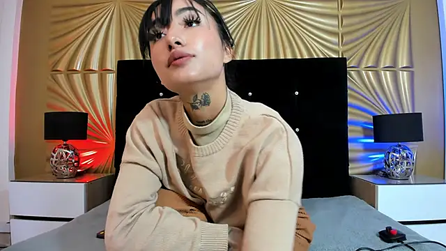 emmily keller19 online show from 8, 2, 2025