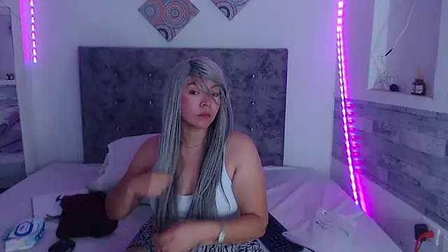 Cuckold lover69 online show from 24, 4, 2026