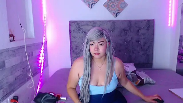 Cuckold lover69 online show from 4, 6, 2026