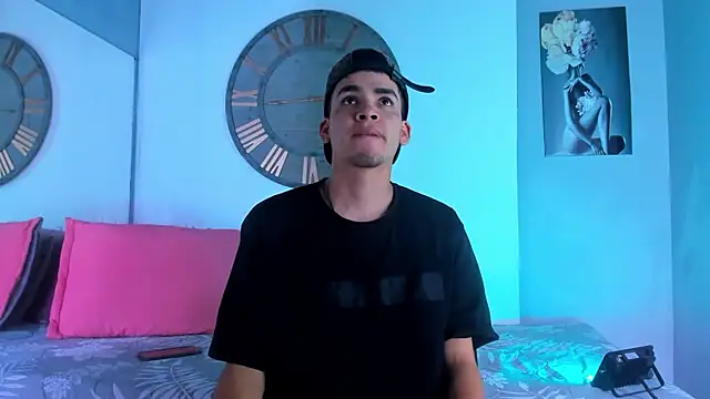 Mike 0233  online show from 31, 12, 2024