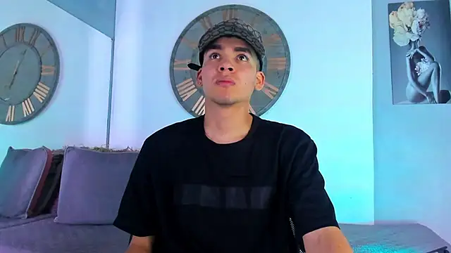 Mike 0233  online show from 4, 1, 2025