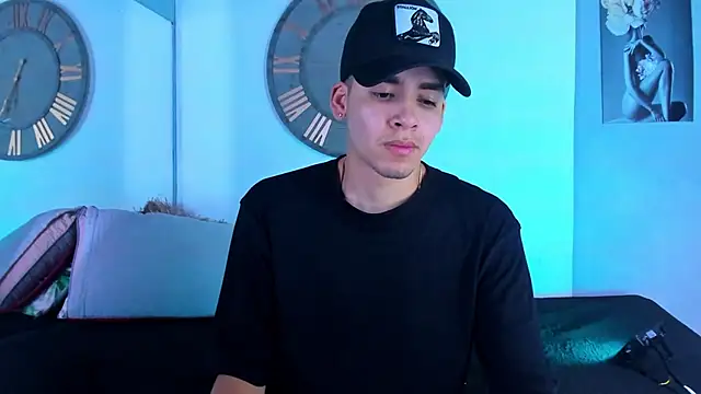 Mike 0233  online show from 5, 1, 2025