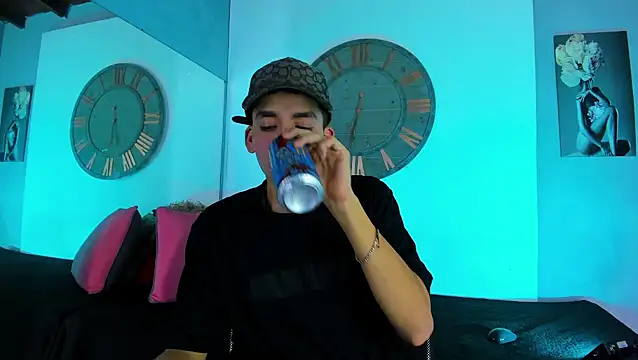 Mike 0233  online show from 24, 1, 2025