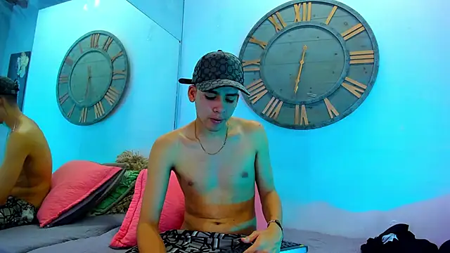 Mike 0233  online show from 28, 1, 2025