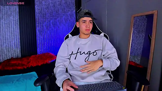 Mike 0233  online show from 7, 3, 2025