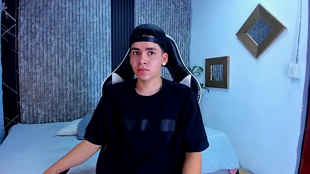 Mike 0233  online show from 19, 9, 2025