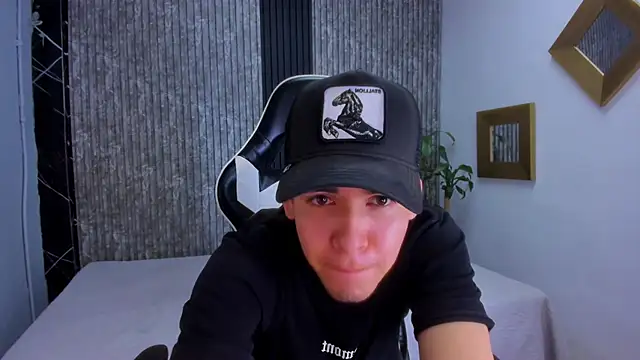 Mike 0233  online show from 7, 10, 2025