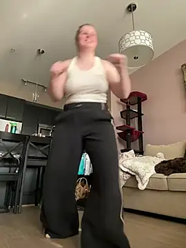 GingerSnap33 online show from 24, 4, 2026