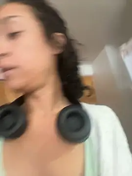 starrynikki online show from 25, 1, 2025