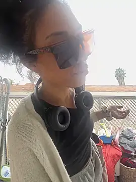 starrynikki online show from 11, 2, 2025