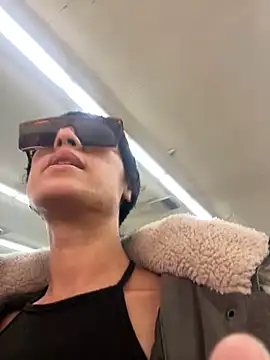 starrynikki online show from 5, 3, 2025