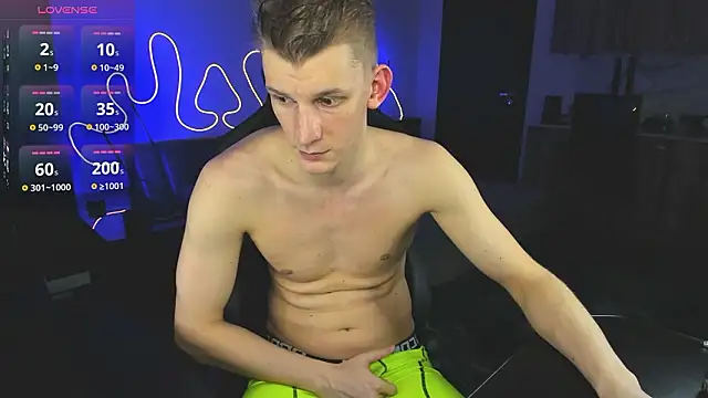 Snapshot of Brad_Maloney chatting on 5, 3, 2026 Brad Maloney online show from 5, 3, 2026