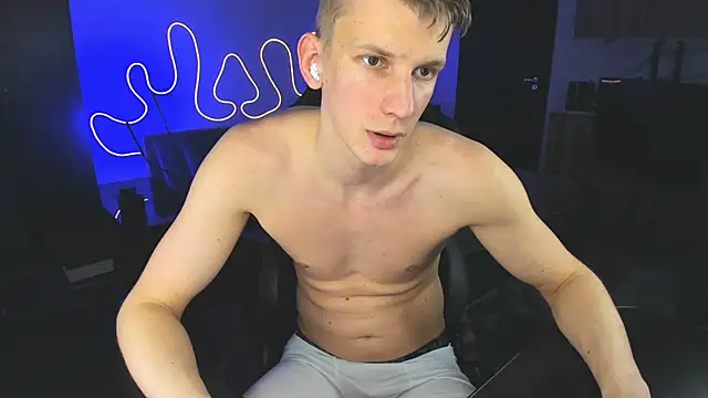 Snapshot of Brad_Maloney chatting on 16, 3, 2026 Brad Maloney online show from 16, 3, 2026