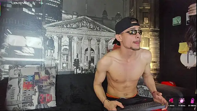 Snapshot of CloeRodriguez chatting on 3, 5, 2026 CloeRodriguez online show from 3, 5, 2026