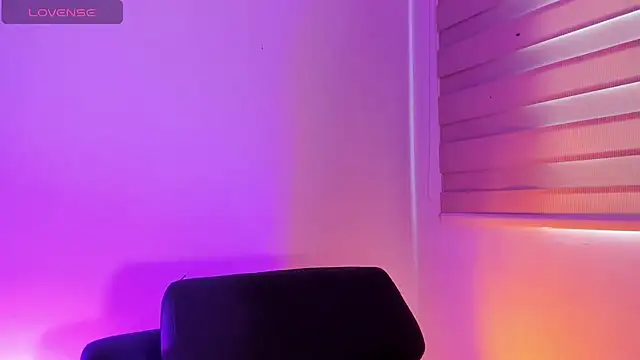 thaliacollins online show from 17, 1, 2025