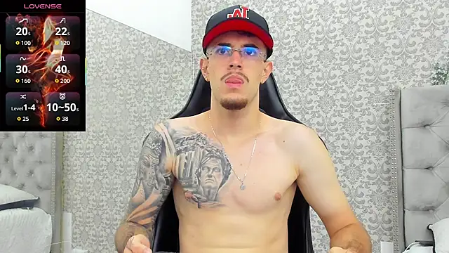 Snapshot of CodyWalkerR chatting on 13, 11, 2025 CodyWalkerR online show from 13, 11, 2025