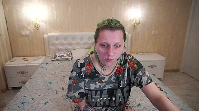 LunaaMayy online show from 24, 4, 2026