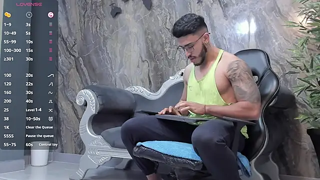 Liam Kleiin online show from 11, 1, 2025