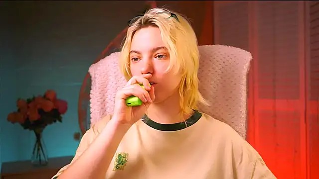 Snapshot of RocKStone_ chatting on 28, 1, 2025 RocKStone online show from 28, 1, 2025