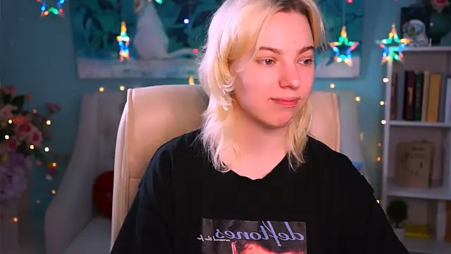 Snapshot of RocKStone_ chatting on 4, 2, 2025 RocKStone online show from 4, 2, 2025