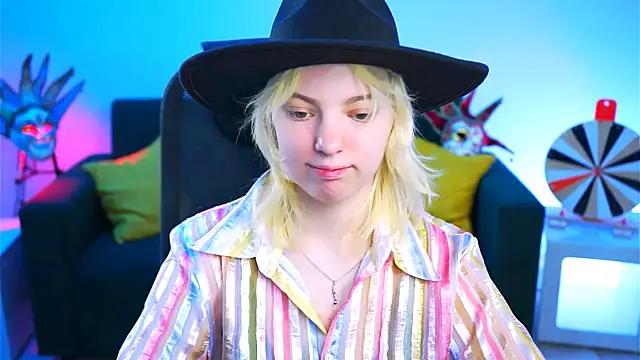 Snapshot of RocKStone_ chatting on 5, 2, 2025 RocKStone online show from 5, 2, 2025