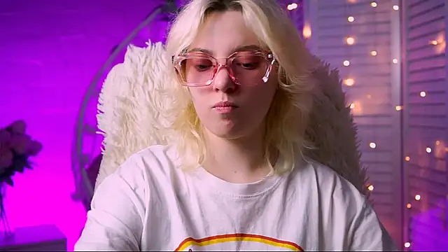 Snapshot of RocKStone_ chatting on 10, 2, 2025 RocKStone online show from 10, 2, 2025