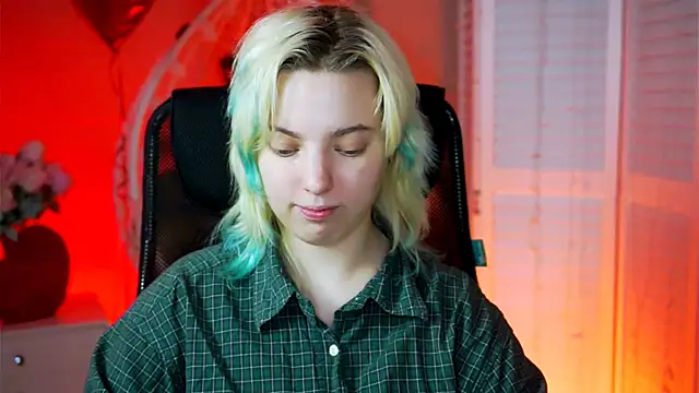 Snapshot of RocKStone_ chatting on 18, 2, 2025 RocKStone online show from 18, 2, 2025