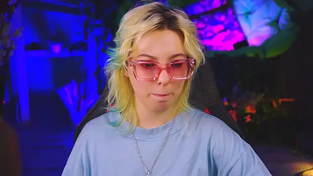 Snapshot of RocKStone_ chatting on 19, 2, 2025 RocKStone online show from 19, 2, 2025