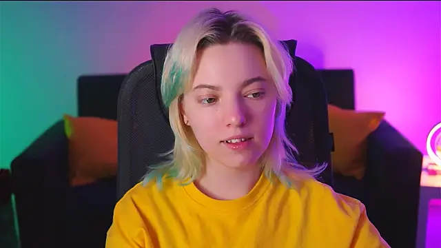 Snapshot of RocKStone_ chatting on 21, 2, 2025 RocKStone online show from 21, 2, 2025