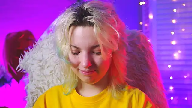 Snapshot of RocKStone_ chatting on 28, 2, 2025 RocKStone online show from 28, 2, 2025