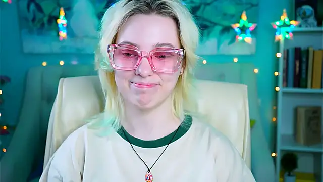 Snapshot of RocKStone_ chatting on 8, 3, 2025 RocKStone online show from 8, 3, 2025