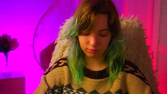 Snapshot of RocKStone_ chatting on 28, 10, 2025 RocKStone online show from 28, 10, 2025