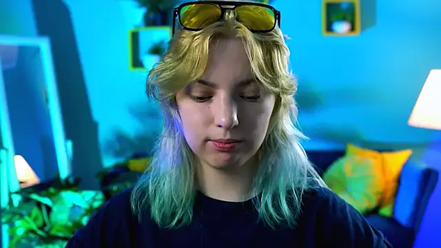 Snapshot of RocKStone_ chatting on 8, 11, 2025 RocKStone online show from 8, 11, 2025