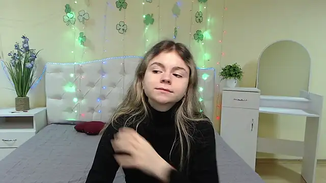 TinaRedly online show from 19, 3, 2025