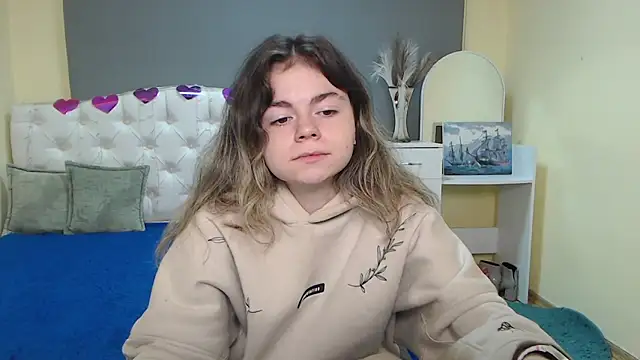 TinaRedly online show from 2, 10, 2025