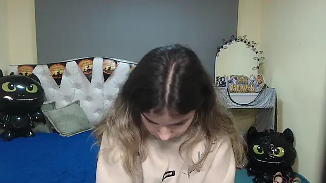 TinaRedly online show from 26, 10, 2025