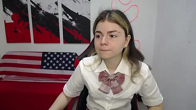 TinaRedly online show from 4, 7, 2026